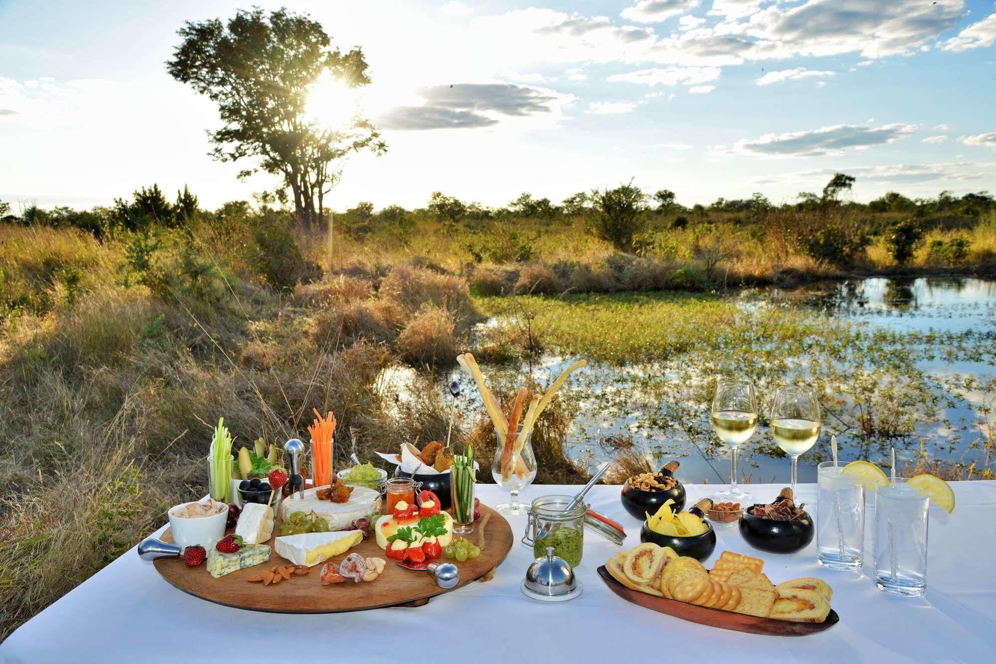 Wildtrack Safaris Eco Lodge Pandamatenga Exterior photo